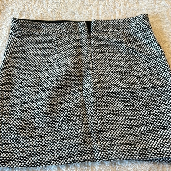 Tweed mini skirt - JCrew - Picture 3 of 5